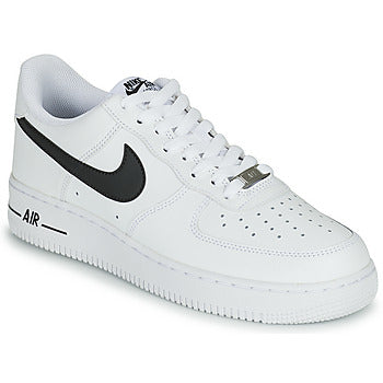 Sapatilhas Nike Air Force - Brancas com Logo Preto
